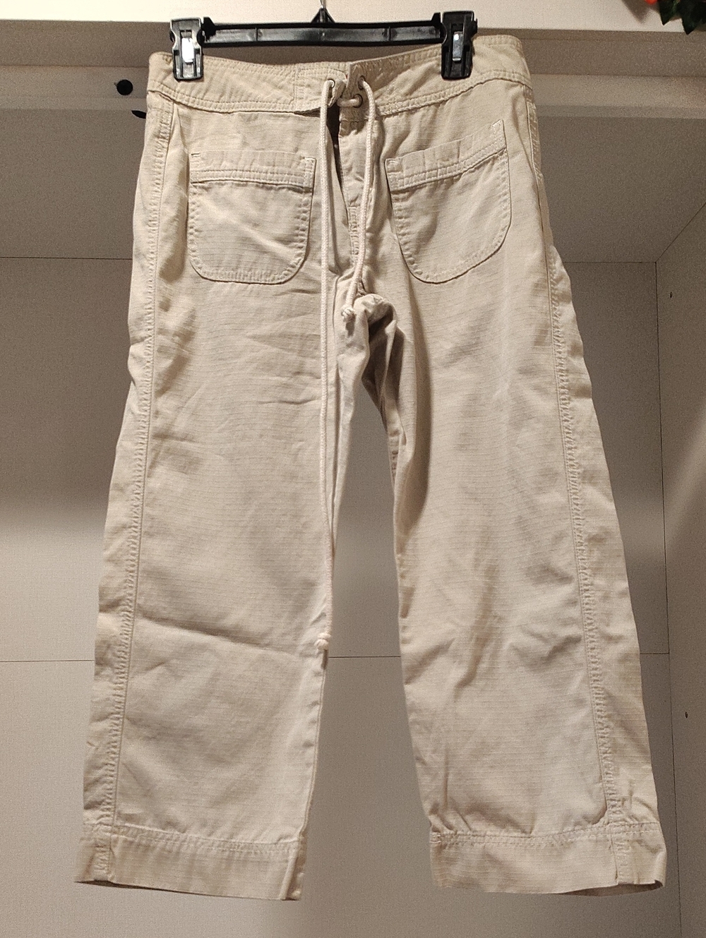 Levi's Men's Drawstring Chinos in Light Cream